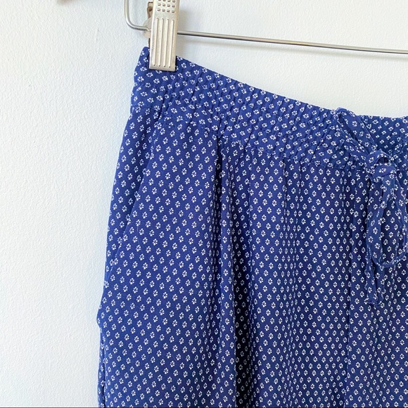 H&M Boho Harem Pants Blue White Flowers XS - Picture 2 of 6